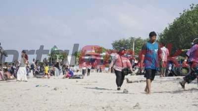 Wisata Pantai Pasir Putih Dalegan Terus Bersolek, Bakal Bangun Wahana Baru untuk Anak-anak