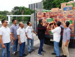 Petrokimia Gresik Bersama Satgas BUMN Jawa Timur Salurkan Bantuan untuk Korban Erupsi Gunung Lewotobi di NTT