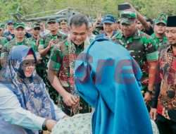Tingkatkan Produktifitas Pertanian di Bawean, Plt Bupati Gresik Dampingi Kasad Launching Pipanisasi TNI AD Manunggal Air