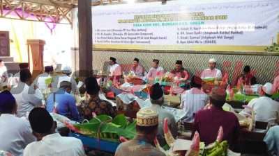 Pemerintah Desa (Pemdes) Kisik, Kecamatan Bungah, Kabupaten Gresik gelar haul dan sedekah bumi, pada Jum'at (01/11/2024)