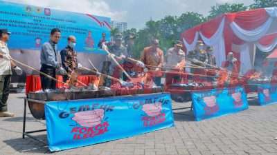 Sekda Gresik Achmad Washil Pimpin Pemusnahan Barang Kena Cukai Senilai 8,3 Miliar