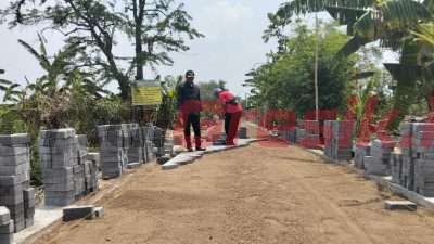 Jelang musim tanam Pemdes Dunggus di Gresik Bangun Jalan Usaha Tani Penunjang Infrastruktur Pertanian