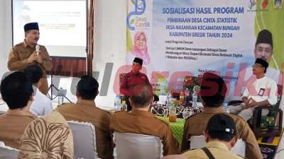 Kepala Dinas PMD Gresik Abu Hassan saat memberikan sosialisasi Desa Cantik di Kantor Desa Masangan.