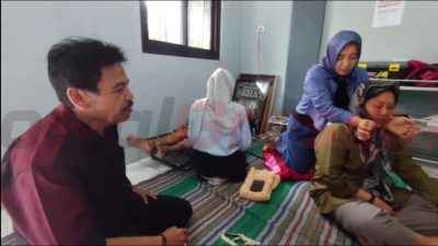 pelayanannya meliputi Akupuntur, Akupresure, totok wajah dan pembagian jamu secara gratis bagi para petugas pemilu