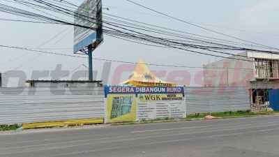 Lahan yang digunakan sebagai kawasan Wisata Gunung Kendeng merupakan tanah khas desa Petikan