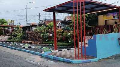 taman bermain anak sebagai ruang terbuka hijau. Pembangunan ini memanfaatkan anggaran Dana Desa 2024, dengan tujuan menghadirkan ruang terbuka hijau (RTH).