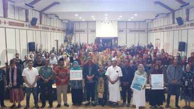 Dewan Kesenian Jawa Timur (DKJT), dan Dewan Kebudayaan Gresik (DKG) serta Pemkab Gresik ini, memadukan seni tradisional dengan seni kontemporer. Seperti menghadirkan berbagai pameran, diskusi, workshop, serta pertunjukan yang menghibur dan memuat nilai-nilai kebudayaan. Pada malam penutupan, kemarin Sabtu malam (7/12/2024).