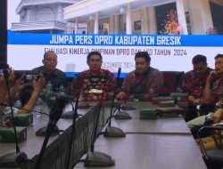 Pimpinan DPRD Gresik Bersama Pimpinan Alat Kelengkapan Beberkan Hasil Kinerja Legislatif