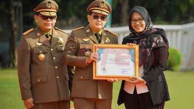 Petrokimia Gresik Raih Penghargaan Platinum atas Komitmen dalam Pencegahan dan Penanggulangan HIV-AIDS di Tempat Kerja