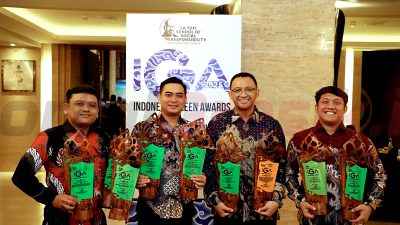 Perwakilan Insan PG usai menerima penghargaan Indonesia Green Awards 2025 di Jakarta
