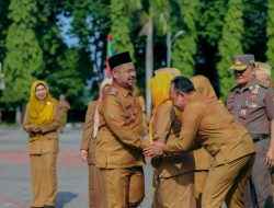 Pimpin Apel Perdana Awal Tahun 2025, Bupati Gresik Tegaskan Kepada ASN Untuk Tingkatkan Layanan Kepada Masyarakat