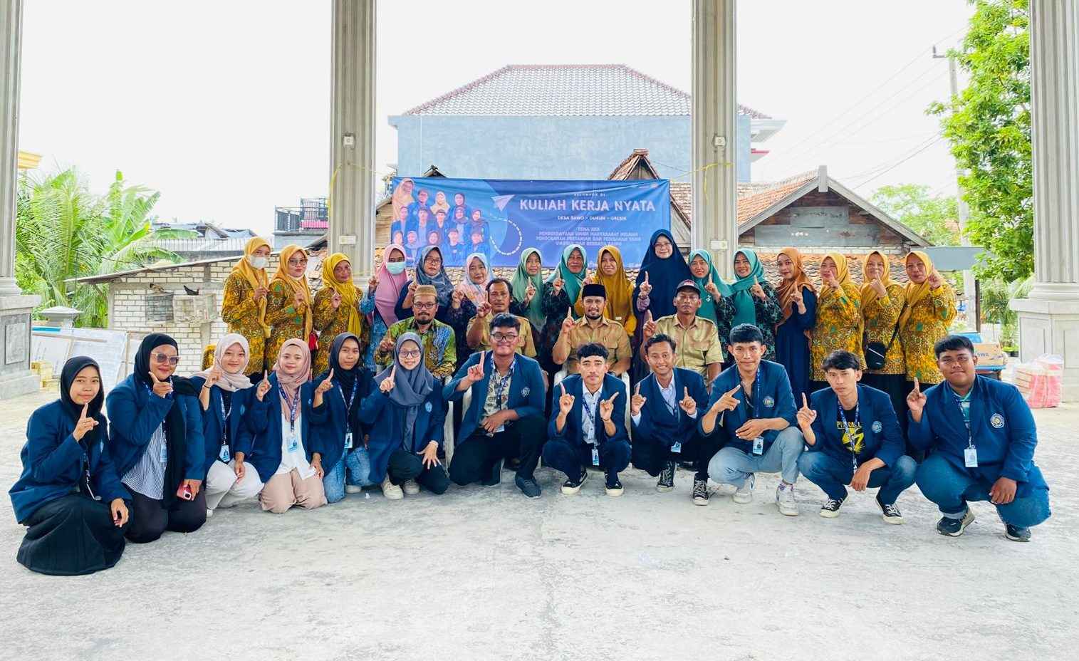 Penerimaan Kelompok 1 Kuliah Kerja Nyata (KKN) Universitas Muhammadiyah Gresik oleh Pemdes Sawo, Kecamatan Dukun, Kabupaten Gresik, Jawa Timur, pada tanggal 14 Januari 2025.