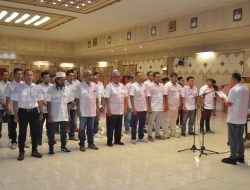 Diminta Terus Berkontribusi untuk Kemajuan Gresik, Pesan Bijak Bupati Gresik di Pengukuhan Pengurus KWG 2024-2027