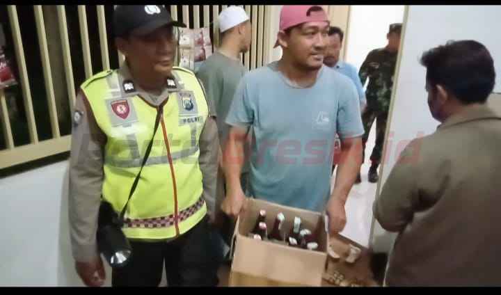Polsek Ujung Pangkah menggelar patroli kerawanan dan razia pada Selasa (18/2/2025) malam.