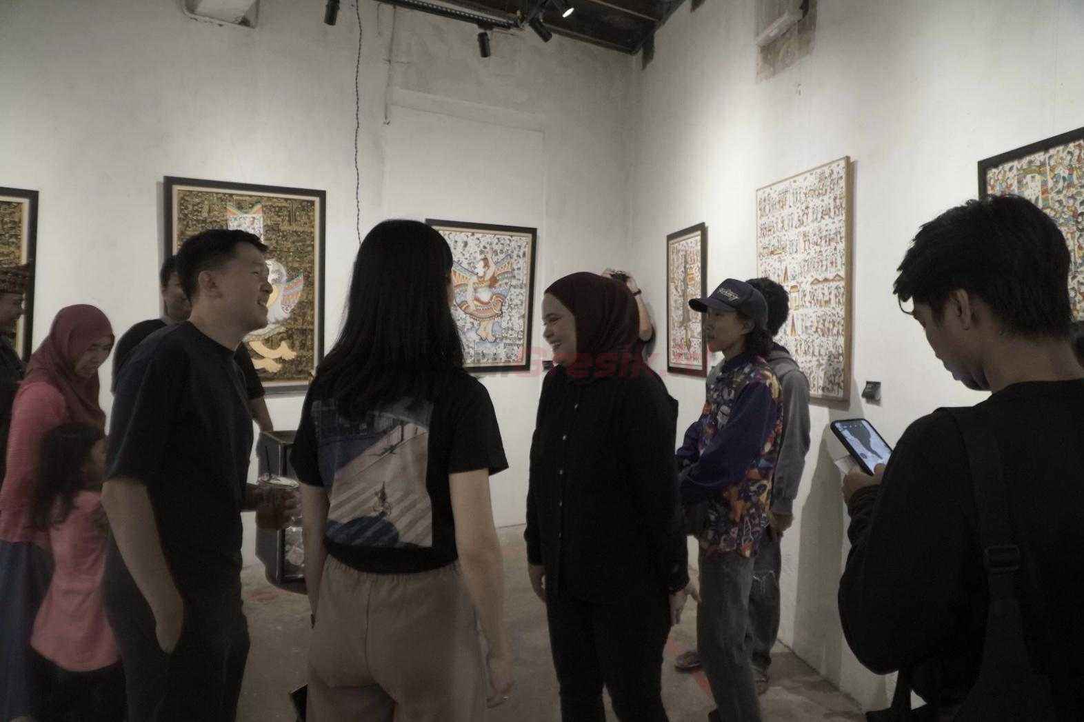 Pameran The Jumping City di Galeri Loteng Kemasan Sualoka. Hub Jl. Nyai Ageng Arem-Arem Gg. II No. 20, Kampung Kemasan Gresik.