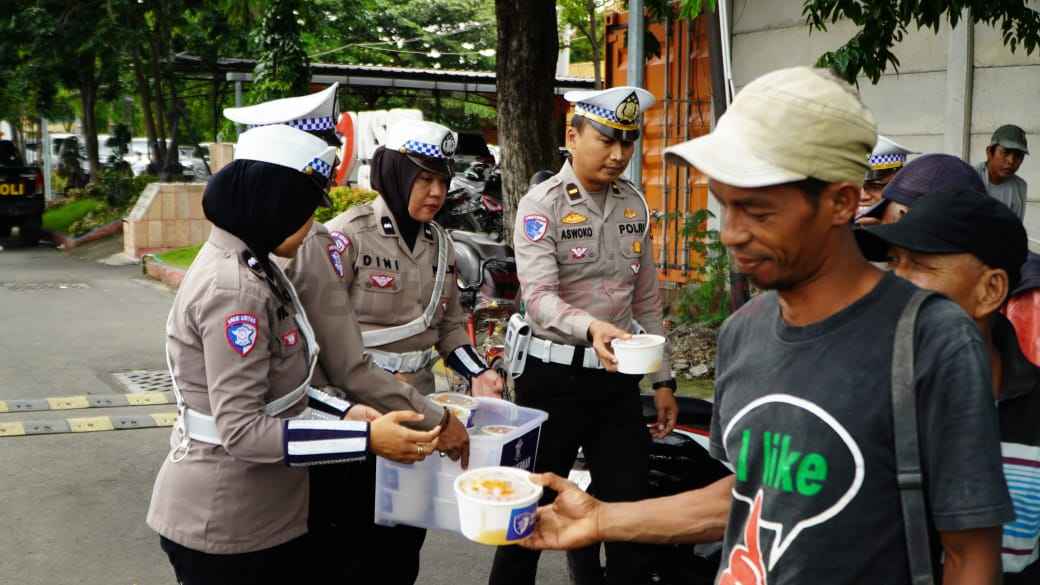 menggelar kegiatan Jumat Berkah pada Jumat (07-02-2025).