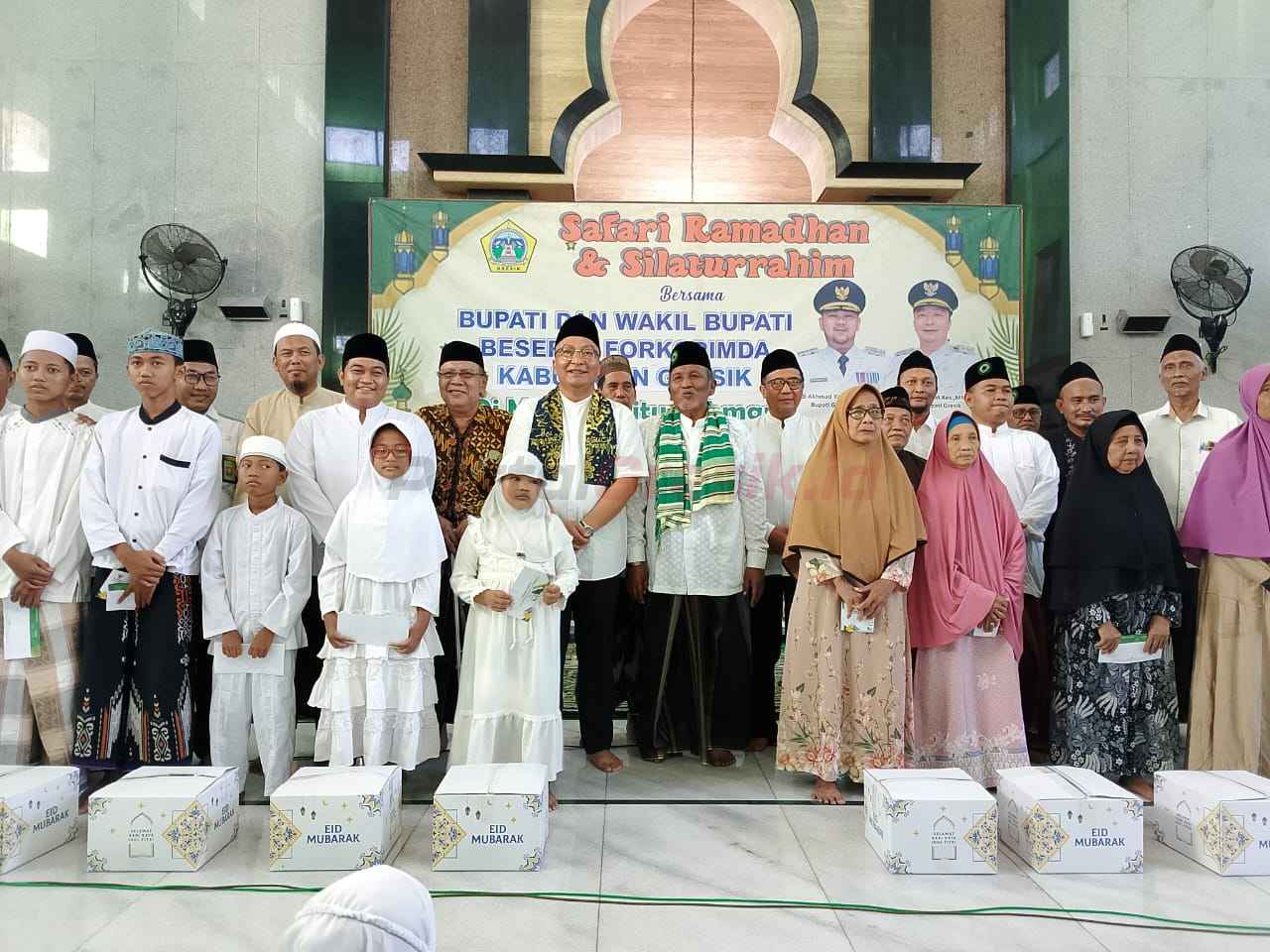 Forkopimda Gresik, Pemdes Betoyoguci dan PT Freeport Indonesia Kegiatan ini dilaksanakan dalam rangka safari Ramadhan bersama dengan warga setempat, Selasa (11/3/2025).