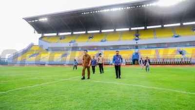 Wakil Bupati Gresik Asluchul Alif saat menghadiri peresmian renovasi Stadion Gelora Joko Samudro oleh Presiden Republik Indonesia, Prabowo Subianto, Senin (17/3/2025).