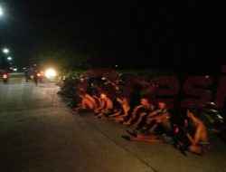 Tindaklanjuti Laporan Warga, Tim Raimas Kalam Munyeng Polres Gresik Bubarkan Balap Liar Amankan 54 Pemuda