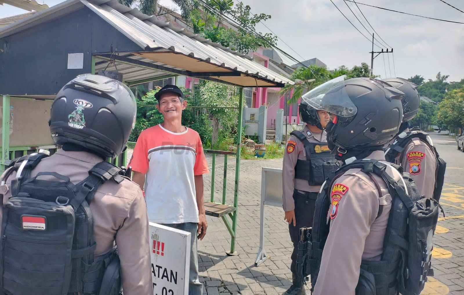 Unit Raimas Kalam Munyeng Sat Samapta Polres Gresik melaksanakan patroli secara masif di wilayah hukum Polres Gresik saat Hari Raya Idul Fitri 1446 H.