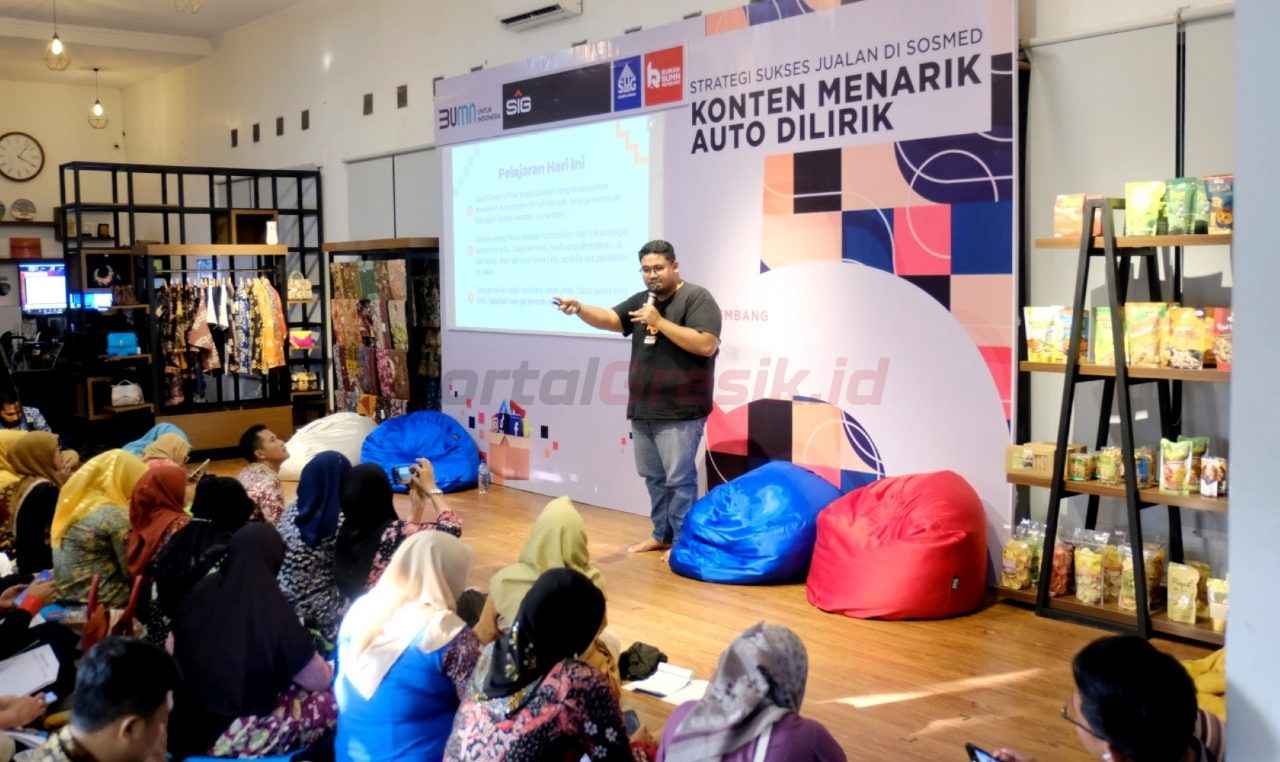 RB Rembang menjadi wadah bagi pegiat UMKM RB Rembang untuk meningkatkan skill dalam branding produk secara online melalui pelatihan media sosial.