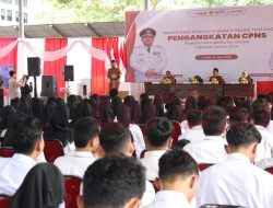 Pertama di Jatim, Pemkab Gresik Serahkan SK CPNS Formasi 2024