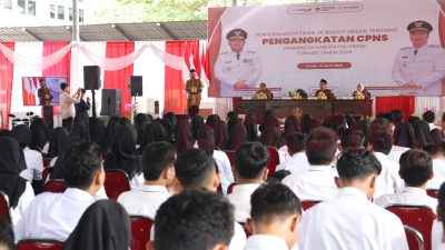 Pertama di Jatim, Pemkab Gresik Serahkan SK CPNS Formasi 2024