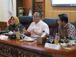 Terima Kunjungan DPMPTSP dan Bank Indonesia Jatim, Asluchul Alif Tegaskan Komitmen Kabupaten Gresik Terhadap Investasi