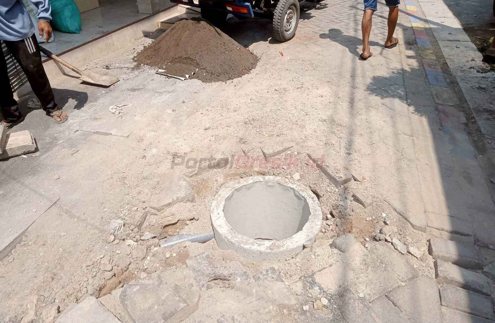 Bentuk sumur resapan untuk penanggulangan banjir yang dibangun oleh Pemdes Bunderan Sidayu