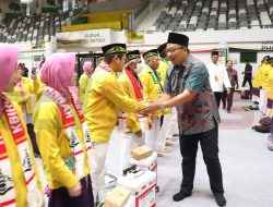 Lepas 147 Jemaah Haji KBIHU Nurul Jannah, Plt Bupati Gresik Beri Pesan Menyentuh