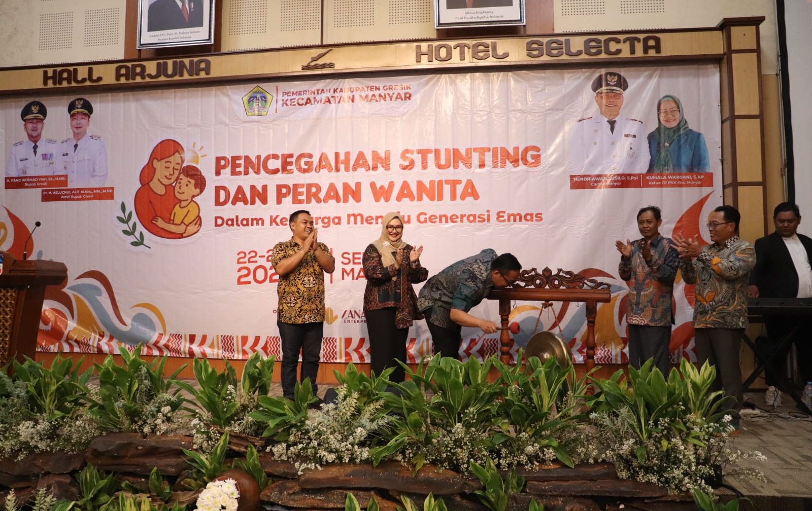 PKDI Kecamatan Manyar bersama Dinas Kesehatan (Dinkes), Dinas Keluarga Berencana, Pemberdayaan Perempuan dan Perlindungan Anak (KBPPPA) dan Dinas Pemberdayaan Masyarakat Desa (PMD)Kabupaten Gresik menggelar Bimbingan Teknis (Bimtek) di Kota Batu,