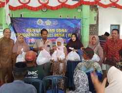 Pemdes Raci Kulon Salurkan Ratusan Paket Sembako untuk Warga Terdampak Ekonomi