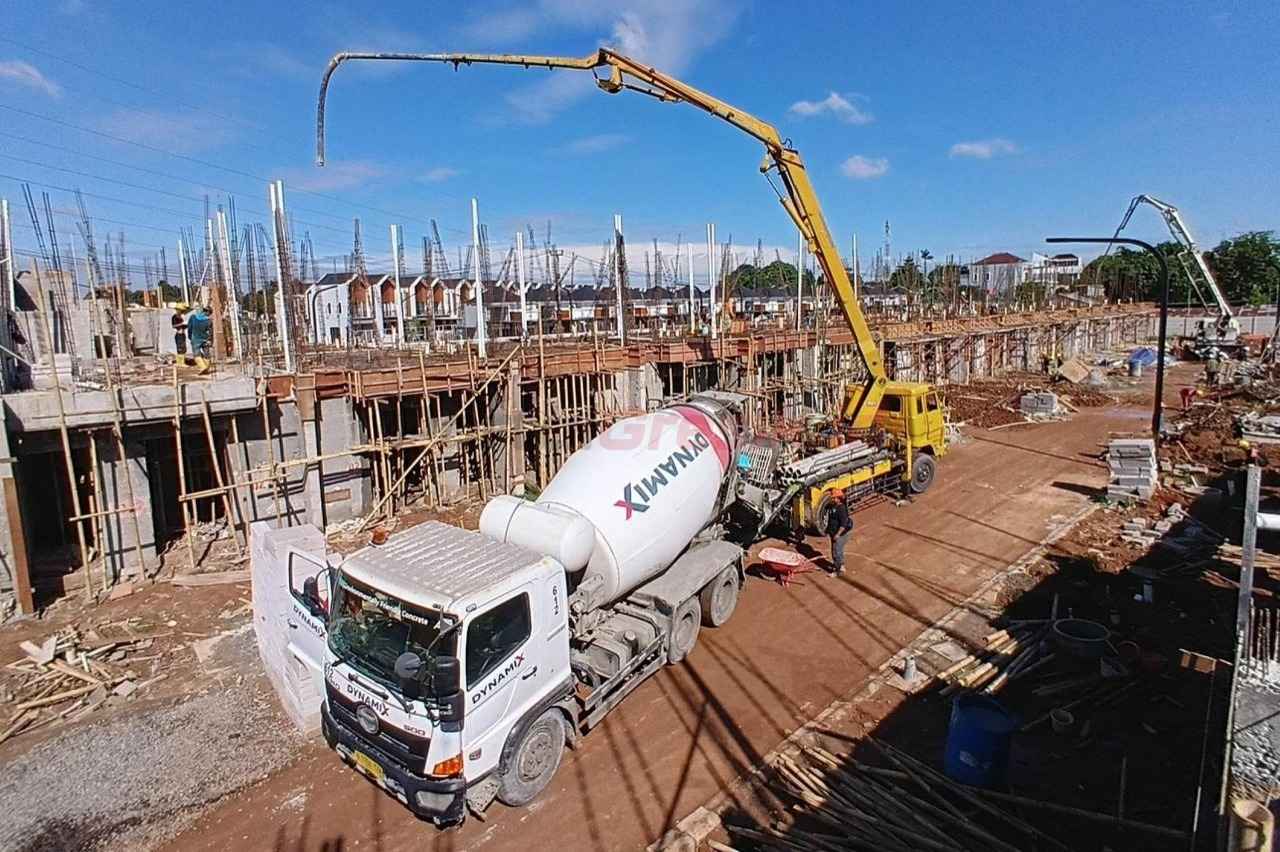 SIG menyediakan jasa konstruksi dan memasok kebutuhan bahan bangunan ramah lingkungan untuk pembangunan rumah Cluster Alexandrite di Perumahan Familia Urban, Kota Bekasi, Jawa Barat.