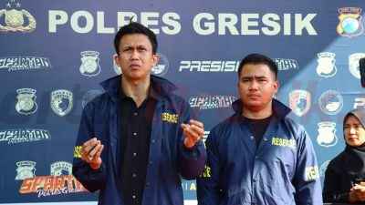 Satuan Reserse Kriminal (Satreskrim) Polres Gresik bergerak cepat menindak laporan pencurian bermodus ganjal ATM yang menimpa seorang warga.