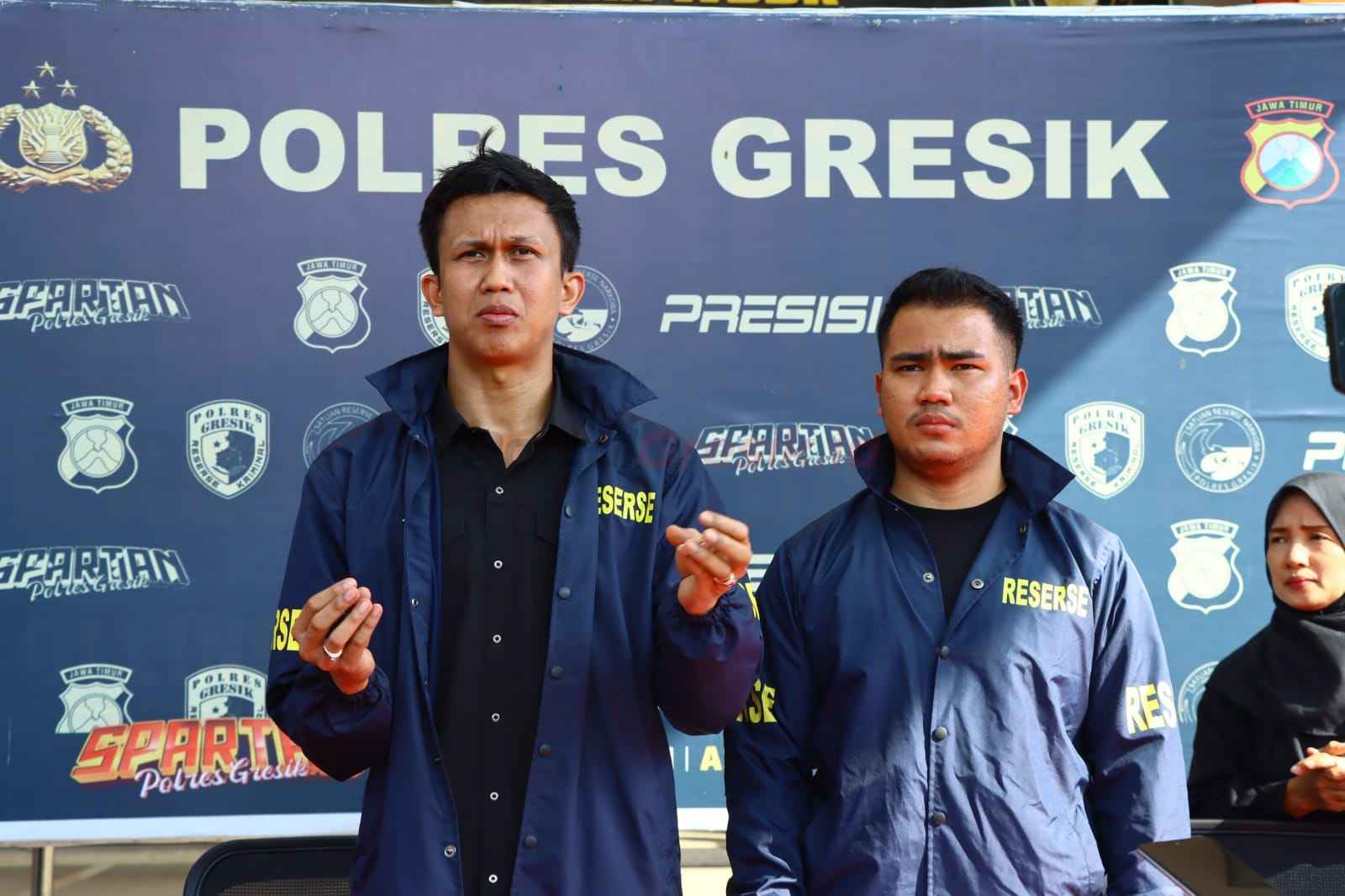 Satuan Reserse Kriminal (Satreskrim) Polres Gresik bergerak cepat menindak laporan pencurian bermodus ganjal ATM yang menimpa seorang warga.