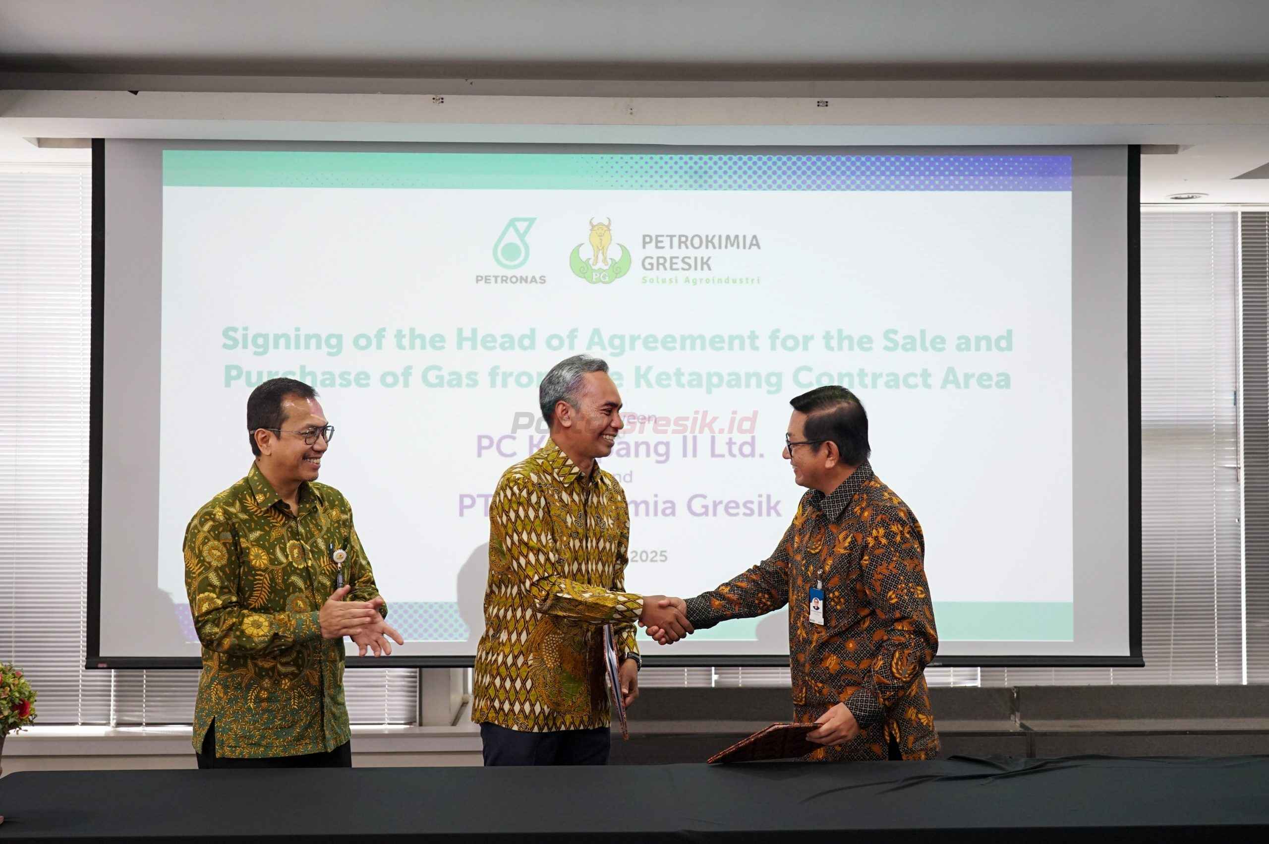 Petrokimia Gresik dan PC Ketapang II Ltd menjalin kerja sama strategis melalui penandatanganan HoA pasokan gas dari Blok Ketapang di Jakarta