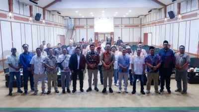 Dialog publik bertema "Memaksimalkan Investasi untuk Meningkatkan PAD dan Menekan Angka Pengangguran", yang digelar Komunitas Wartawan Gresik (KWG) kolaborasi dengan DPRD Gresik di Gedung Nasional Indonesia (GNI), Jumat (13/6/2025).
