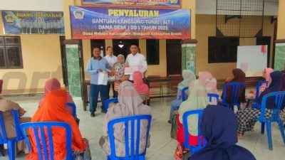 Pemdes Hulaan, Kecamatan Menganti, Kabupaten Gresik, kembali menyalurkan Bantuan Langsung Tunai Dana Desa (BLT-DD) untuk bulan Juni 2025 kepada 58 Keluarga Penerima Manfaat (KPM).