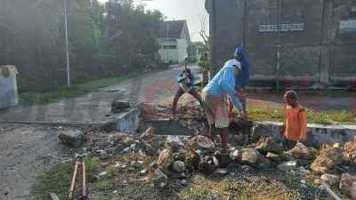 Rehab jembatan Pertanian 0%, Desa Babakbawo Kecamatan Dukun.