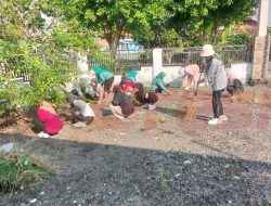 Pemdes Mojogede Gelar Jumat Bersih dan Tanam Toga, Wujudkan Lingkungan Asri dan Sehat