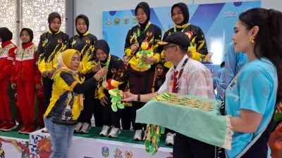 Drumband Gresik Sabet Juara Umum di Porprov IX Jatim 2025, Sumbang 11 Medali
