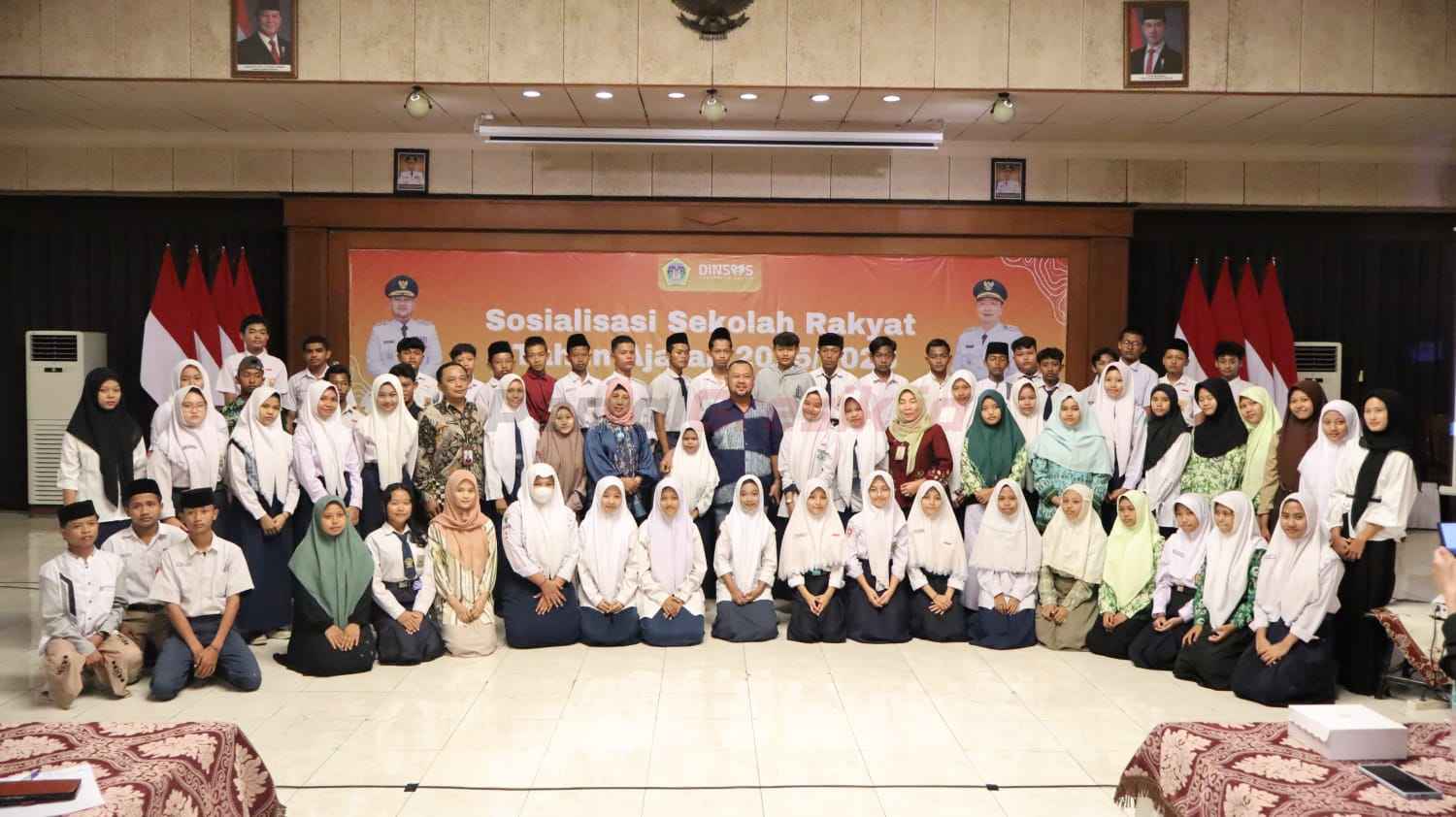 Pemerintah Kabupaten (Pemkab) Gresik melalui Dinas Sosial menggelar sosialisasi Program Sekolah Rakyat untuk tahun ajaran 2025/2026 di Aula Mandala Bakti Praja, Kantor Bupati Gresik, Kamis (3/7/2025).