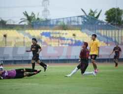 Peringatan Hari Bhayangkara ke-79, Polres Gresik Gelar Olahraga Bersama Penuh Keakraban