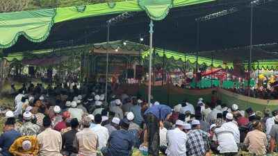 Haul Akbar Mbah Haji Sinari dan selamatan desa Ngawen Kecamatan Sidayu, Minggu (6/7/2025).