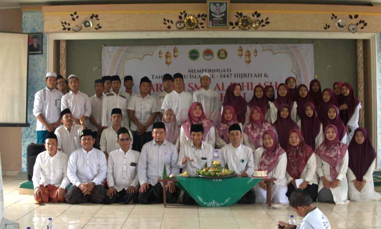 Guru-guru dalam Harlah SMK Al Ikhlash