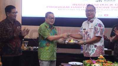 Wakil Bupati Gresik Asluchul Alif secara resmi menjalin kerja sama dengan Habitat for Humanity Indonesia melalui peluncuran program Home Equal 2025–2026. Acara peluncuran ini digelar di Kantor Bupati Gresik, Kamis (31/07).