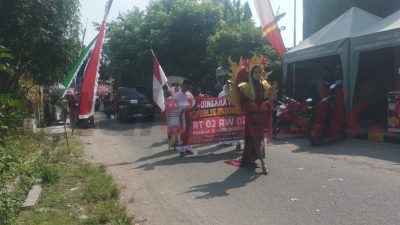 Warga Desa Bunderan Meriahkan Karnaval dan Jalan Sehat HUT RI ke-80