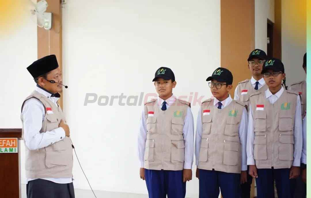 pelantikan Kader Literasi Pesantren Refah Islami periode 2025/2026, Senin (26/8/2025).