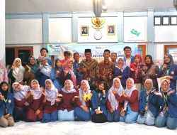 Mahasiswa Unair Tutup Pengabdian BBK 6 di Desa Sukorejo dengan Pentas Seni Penuh Makna