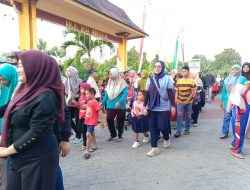 Jalan Sehat Semarakkan Peringatan HUT ke-80 RI di Desa Indrodelik